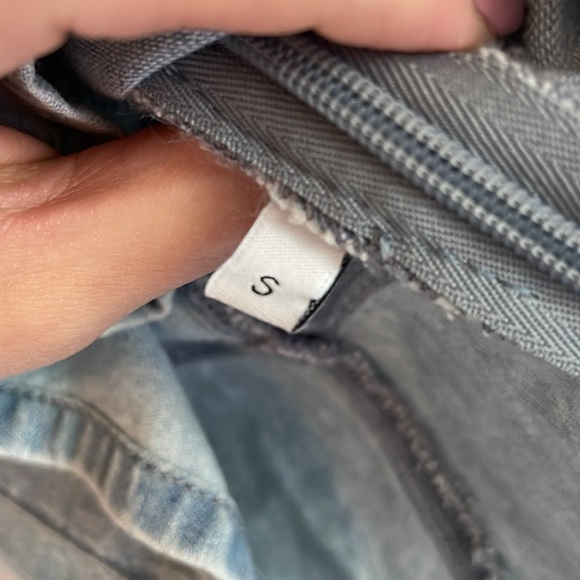 Boyish brand  chambray blouse- puff sleeve - Picture 6 of 6